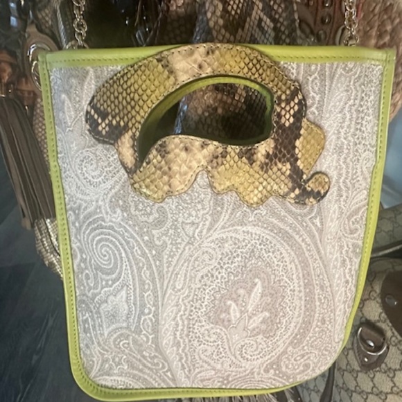 ETRO CROSSBODY BAG BRAND NEW NEVER USED PAISLEY LIME COLOR - Picture 1 of 16